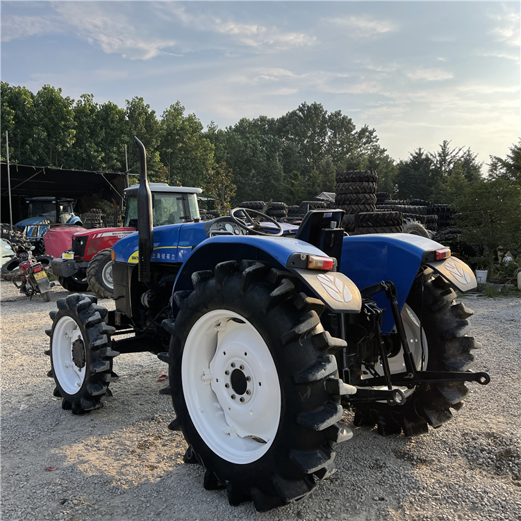 Used New Holland 704 Tractor 4wd 2013